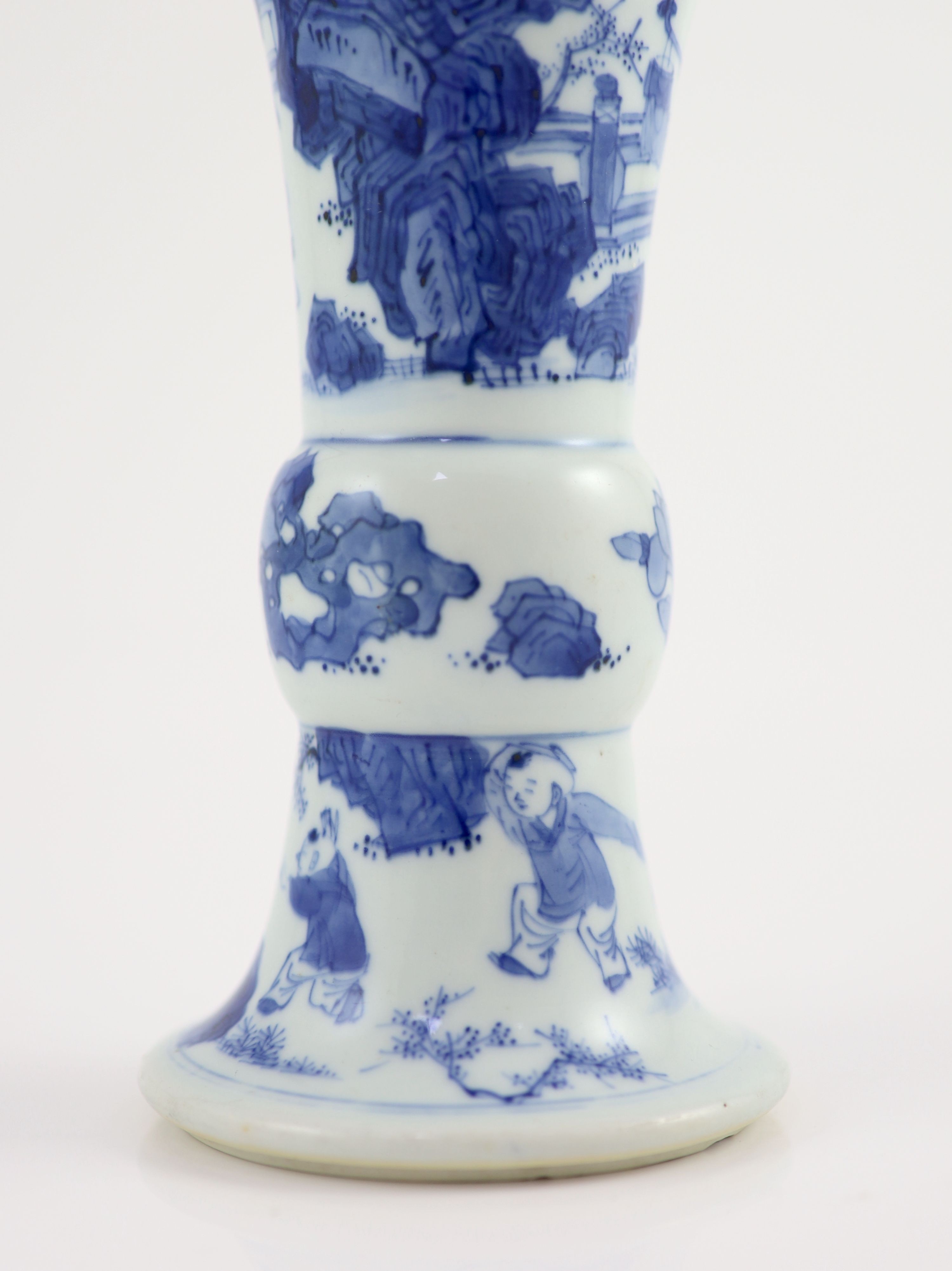 A Chinese blue and white beaker vase, gu, Kangxi period (1662-1722), 21.2cm high